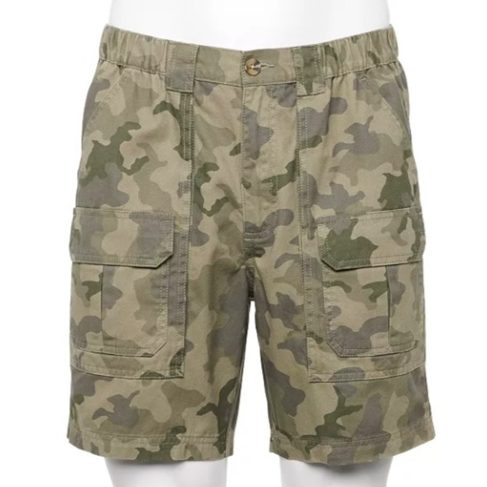 Croft and Barrow Cargo Shorts Men 40 Side Elastic Hits Above The Knee Camouflage